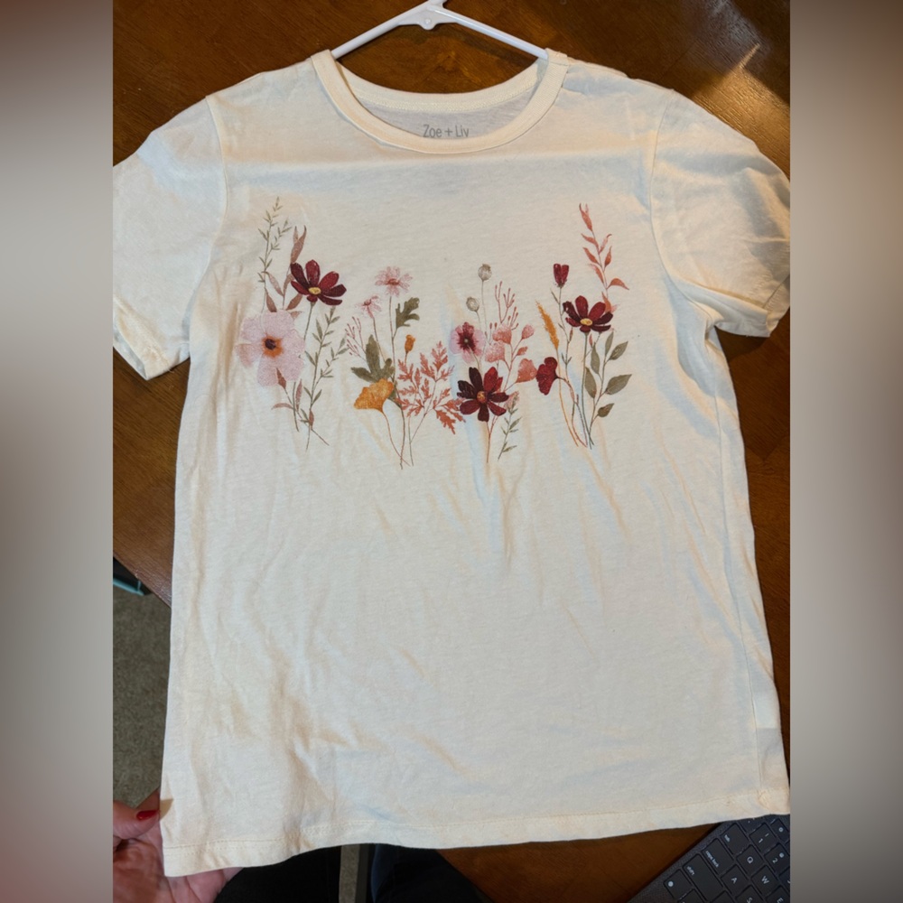 Zoe + Liv Cream T-Shirt
